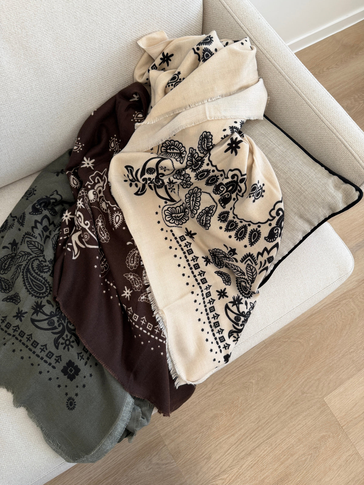 Paisley Tuch Schal - Beige/Schwarz